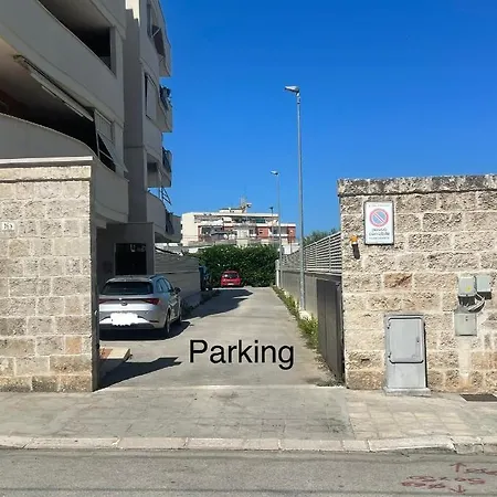 Casa Oberdan - Private Parking Monopoli